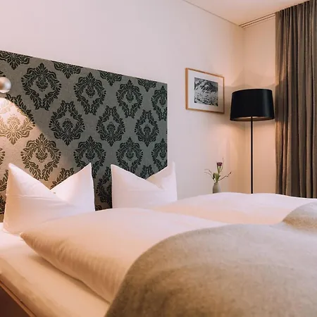 Hotel Naturhotel Chesa Valisa 4*