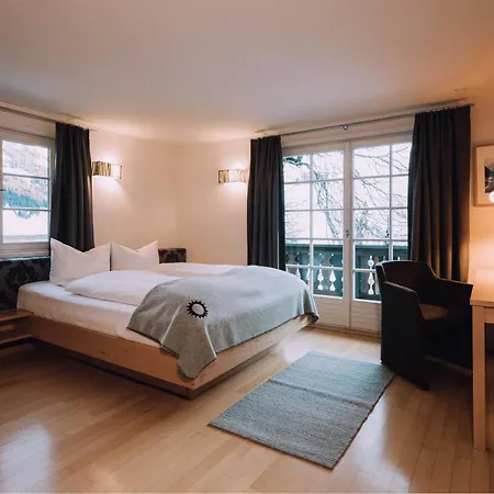 Naturhotel Chesa Valisa 4*