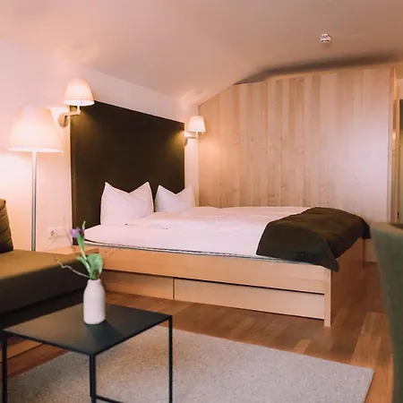 Naturhotel Chesa Valisa 4*