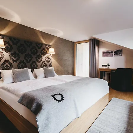 Naturhotel Chesa Valisa Szálloda 4*